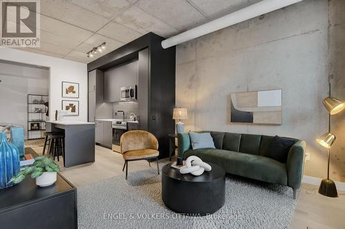 217 - 10 James Street, Ottawa, ON - Indoor Photo Showing Living Room