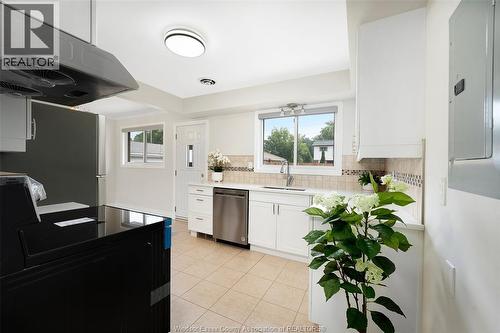 4100 Mount Royal, Windsor, ON - Indoor Photo Showing Kitchen