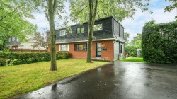 384 Rue du Général-Vanier  Saint-Bruno-De-Montarville, QC J3V 1N4