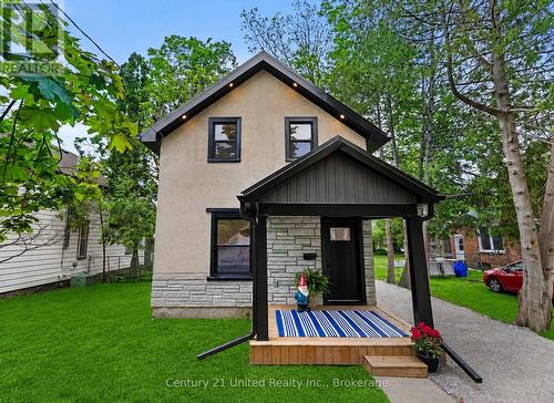 633 ROGERS STREET  Peterborough (Ashburnham Ward 4), ON K9H 1X9