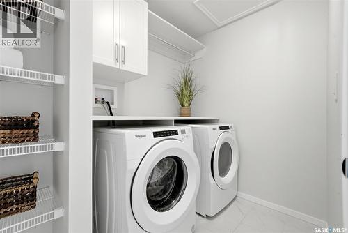 5209 E Green Crescent, Regina, SK - Indoor Photo Showing Laundry Room
