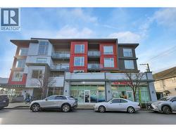 101 & 102 1209 W 16TH STREET  North Vancouver, BC V7P 1R5