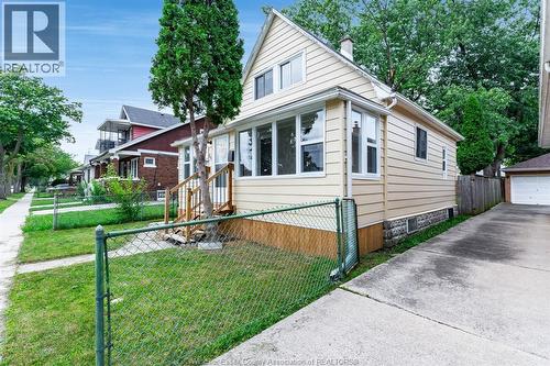 1563 Albert Road, Windsor, ON - Outdoor