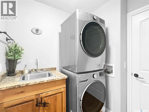 412 Birch Drive, Maidstone, SK - Indoor Photo Showing Laundry Room