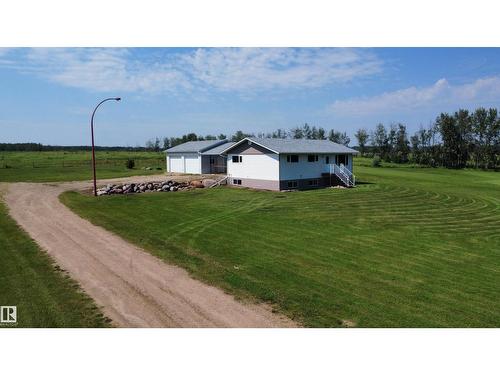 58514 Rg Rd 243  Rural Westlock County, AB T0G 2J0