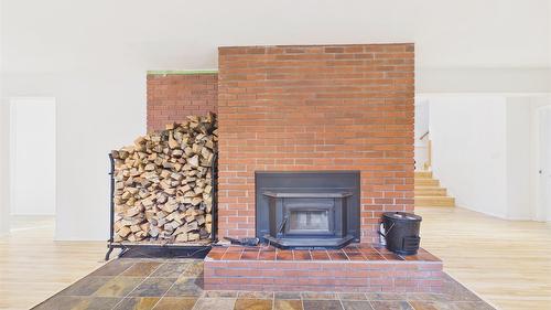 5740 Kennedy Road, Cranbrook, BC - Indoor With Fireplace