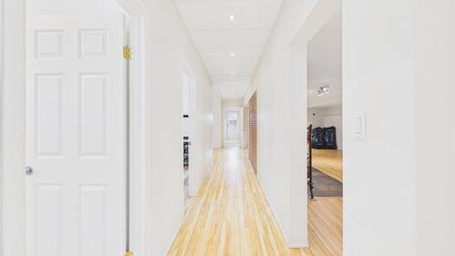 5740 Kennedy Road, Cranbrook, BC - Indoor Photo Showing Other Room