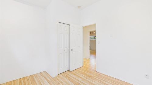 5740 Kennedy Road, Cranbrook, BC - Indoor Photo Showing Other Room