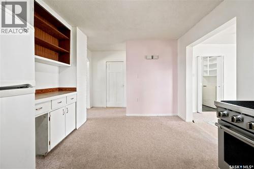 54 Hill Street, Eyebrow, SK - Indoor