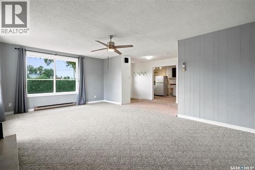 54 Hill Street, Eyebrow, SK - Indoor Photo Showing Other Room