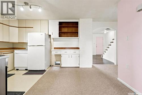 54 Hill Street, Eyebrow, SK - Indoor Photo Showing Kitchen