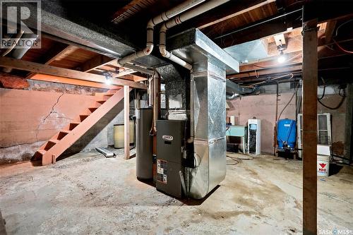 54 Hill Street, Eyebrow, SK - Indoor Photo Showing Basement