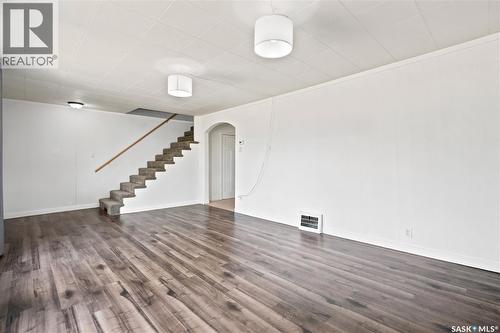 54 Hill Street, Eyebrow, SK - Indoor Photo Showing Other Room