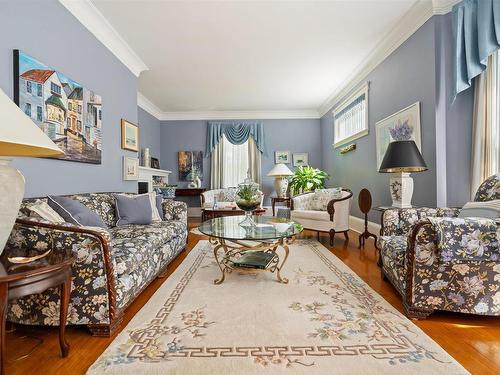 159 Almont Avenue, New Glasgow, NS - Indoor Photo Showing Living Room