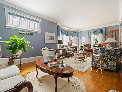 159 Almont Avenue, New Glasgow, NS - Indoor Photo Showing Living Room