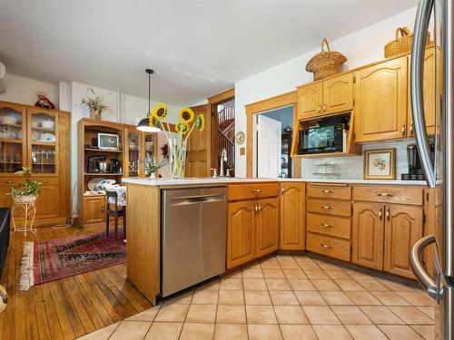 159 Almont Avenue, New Glasgow, NS - Indoor Photo Showing Kitchen