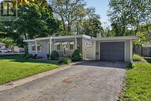 32 GHENT STREET  St. Catharines (Vine/Linwell), ON L2N 2C6