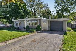 32 GHENT STREET St. Catharines (Vine/Linwell), ON L2N 2C6