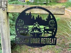 Yellow Door Retreat - 