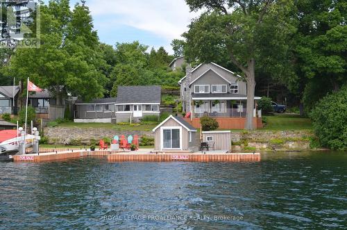 233 BROCKMERE CLIFF DRIVE  Elizabethtown-Kitley, ON K6V 5T3