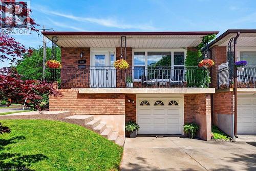 102 BIRCHLAWN Drive  Stoney Creek, ON L8G 4B7