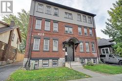8 - 425 MCKENZIE AVENUE London South (South F), ON N6C 1V5