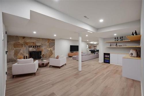 8436 Roblin Blvd, Headingley, MB - Indoor With Fireplace