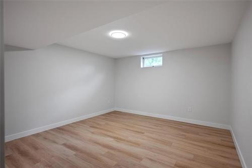 8436 Roblin Blvd, Headingley, MB - Indoor Photo Showing Other Room