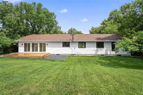 8436 Roblin Blvd, Headingley, MB - Outdoor