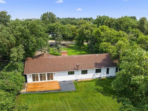 8436 Roblin Blvd, Headingley, MB - Outdoor