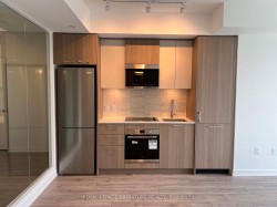 2307-10 Oak Street Toronto, ON M5A 0Z1