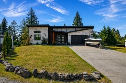 3211 Pinder Pl Cobble Hill, BC V0R 1L6
