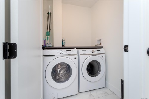 #314-1110 Samar Cres, Langford, BC - Indoor Photo Showing Laundry Room