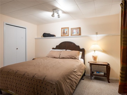 1719 Centennial Ave East, Comox, BC 
