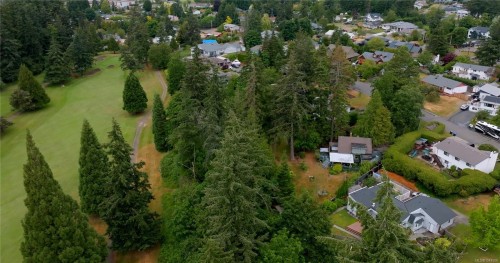 1719 Centennial Ave East, Comox, BC 