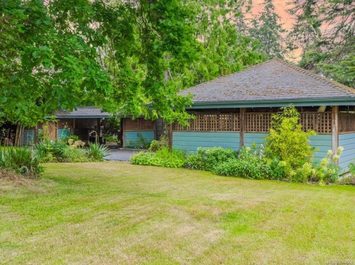 1719 Centennial Ave East, Comox, BC 