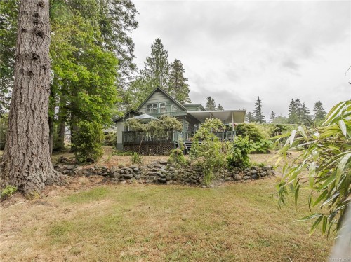 1719 Centennial Ave East, Comox, BC 