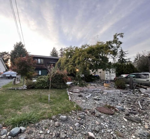 347 Pritchard Rd, Comox, BC 