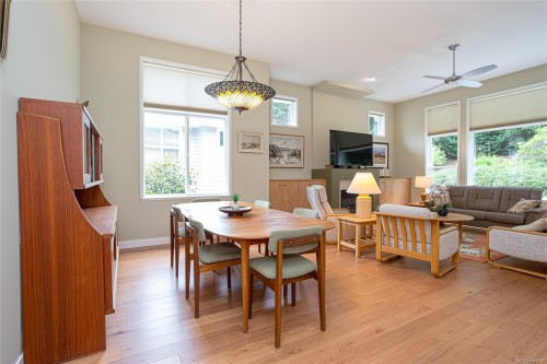 1384 Cape Cod Dr, Parksville, BC 