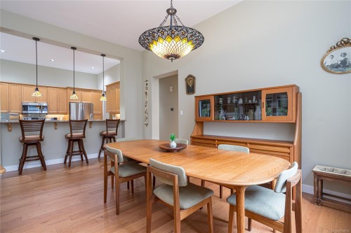 1384 Cape Cod Dr, Parksville, BC 