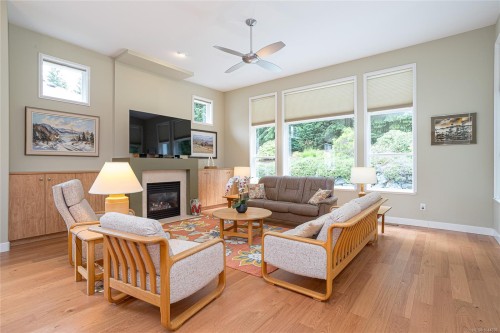 1384 Cape Cod Dr, Parksville, BC 