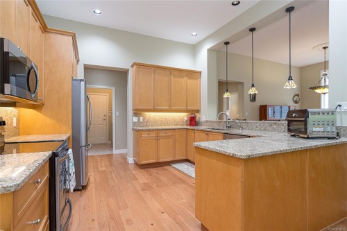 1384 Cape Cod Dr, Parksville, BC 