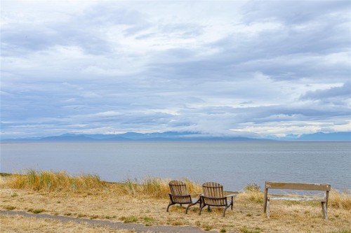 1384 Cape Cod Dr, Parksville, BC 