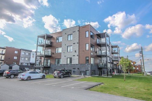 Parking - 401-2357 Rue Harold-Cooke, Sherbrooke (Les Nations), QC - Outdoor With Facade