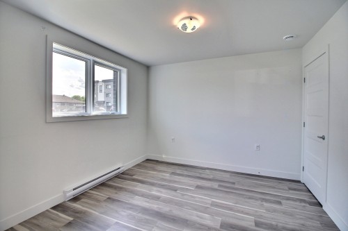 Bedroom - 401-2357 Rue Harold-Cooke, Sherbrooke (Les Nations), QC - Indoor Photo Showing Other Room