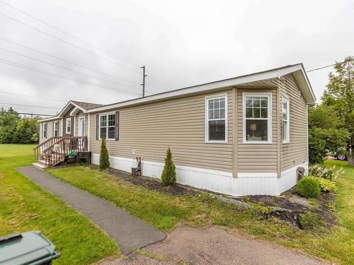 8 Lorne Crescent, Amherst, NS 