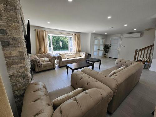 58 England Circle, Charlottetown, PE - Indoor Photo Showing Living Room