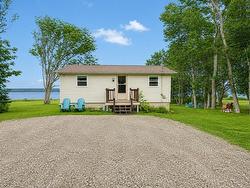 7498 East Bay Highway Big Pond, NS B1J 1Y2