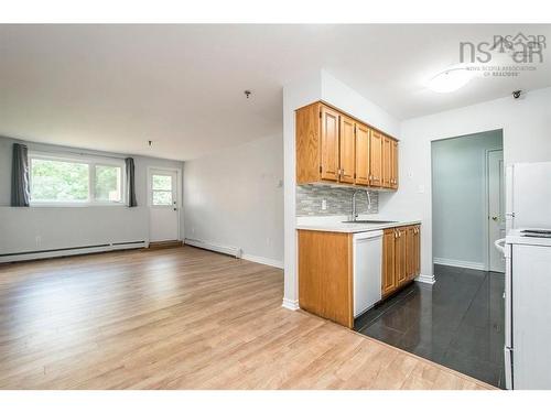 1 41 Moirs Mill Road, Bedford, NS - Indoor Photo Showing Kitchen