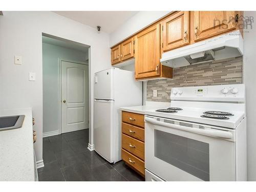 1 41 Moirs Mill Road, Bedford, NS - Indoor Photo Showing Kitchen